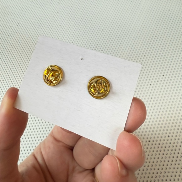 Coffee Plant 🌱 Enamel Pin - Picture 4 of 5